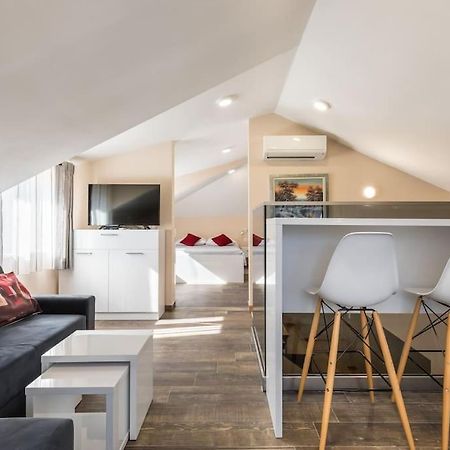 Elegant Residence Rooms & Apartments Split Ngoại thất bức ảnh