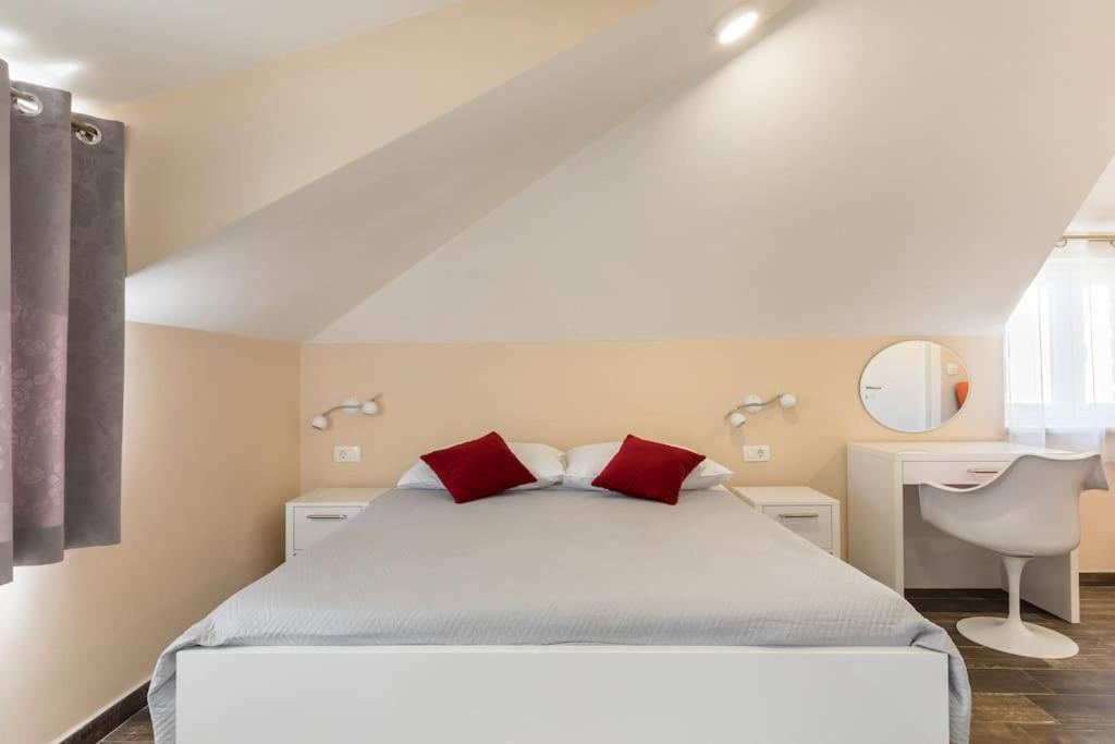 Elegant Residence Rooms & Apartments Split Ngoại thất bức ảnh