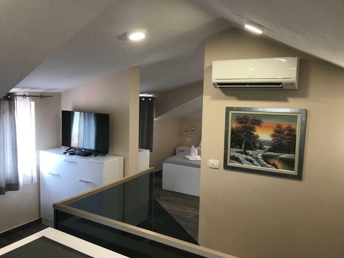 Elegant Residence Rooms & Apartments Split Ngoại thất bức ảnh